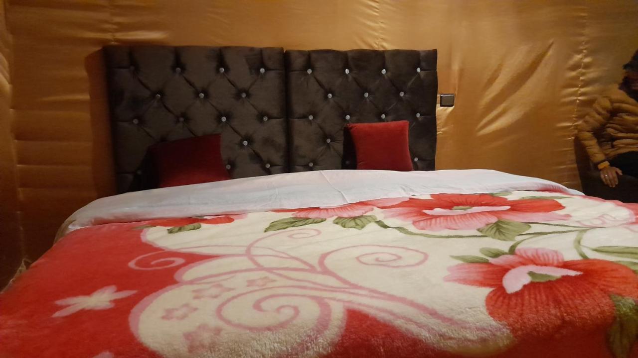 Luxury Trek Desert Camp Merzouga Exteriör bild