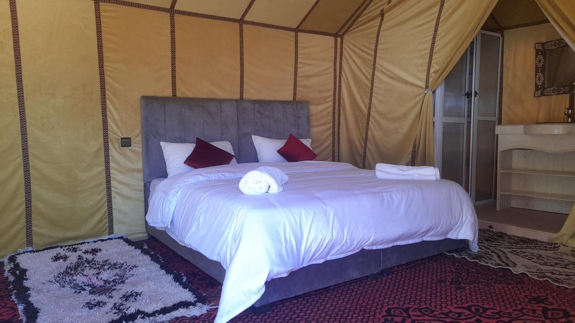 Luxury Trek Desert Camp Merzouga Exteriör bild